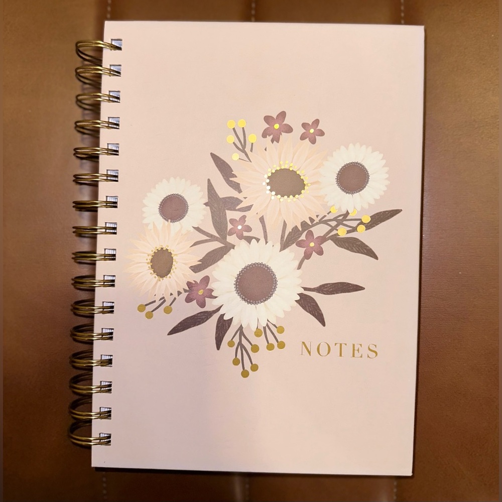 PINK & FLORAL NOTEPAD! 🌸🩷